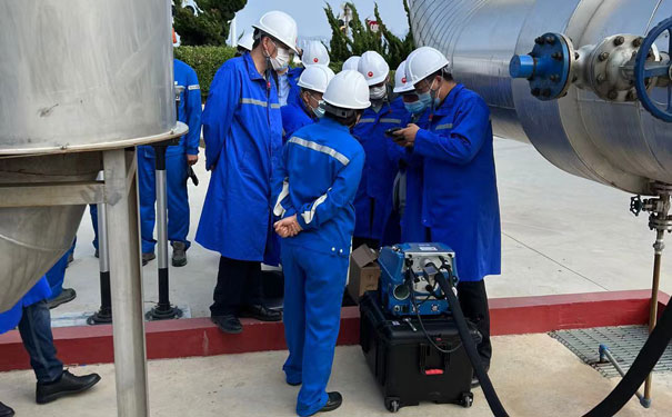 PF-300便攜式甲烷、總烴和非甲烷總烴分析儀現(xiàn)場測試